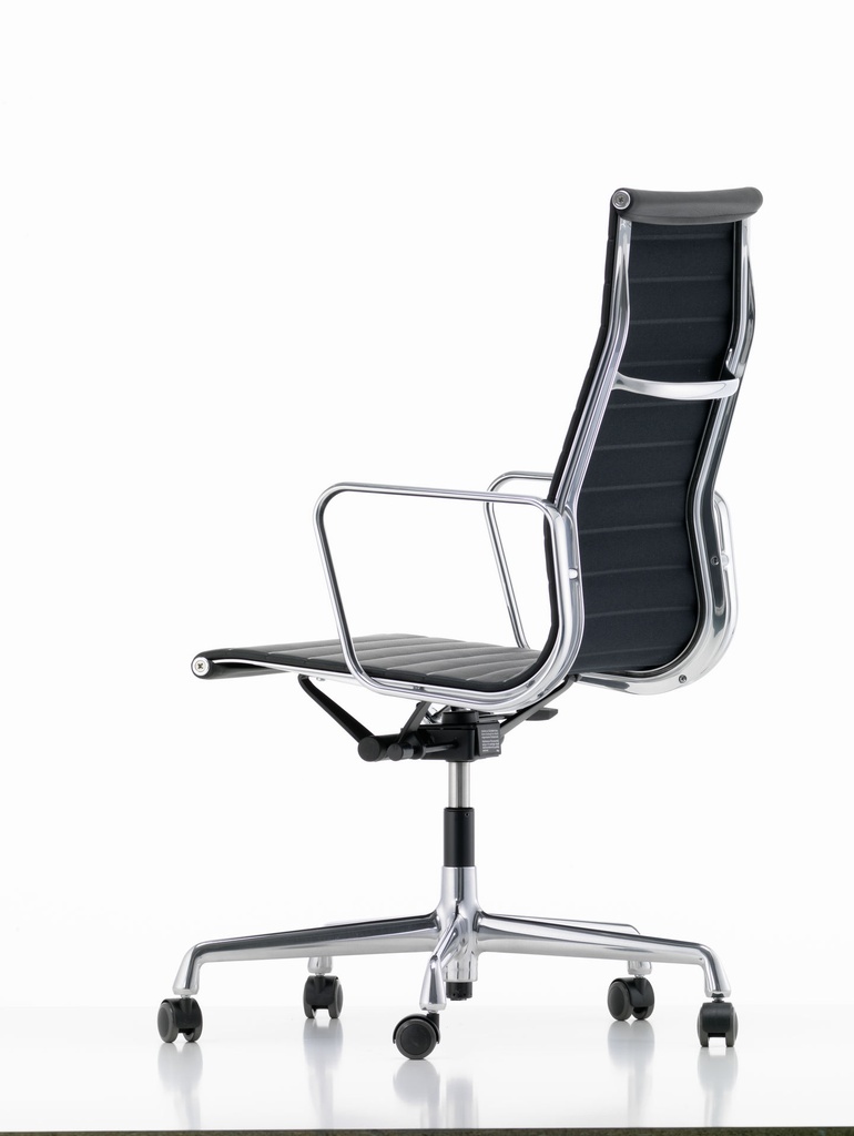 Aluminium chair EA 119 